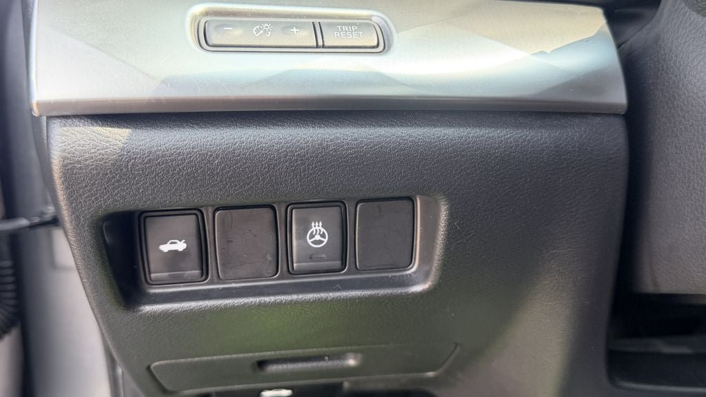 Used 2020 Nissan Maxima 3.5 SL w/ Floor Mat Group FWD image 25