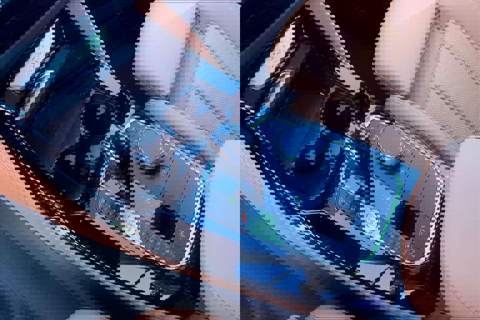 Used 2025 BMW X4 xDrive30i image 16