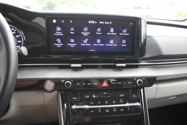 Used 2024 Kia Carnival EX FWD image 4