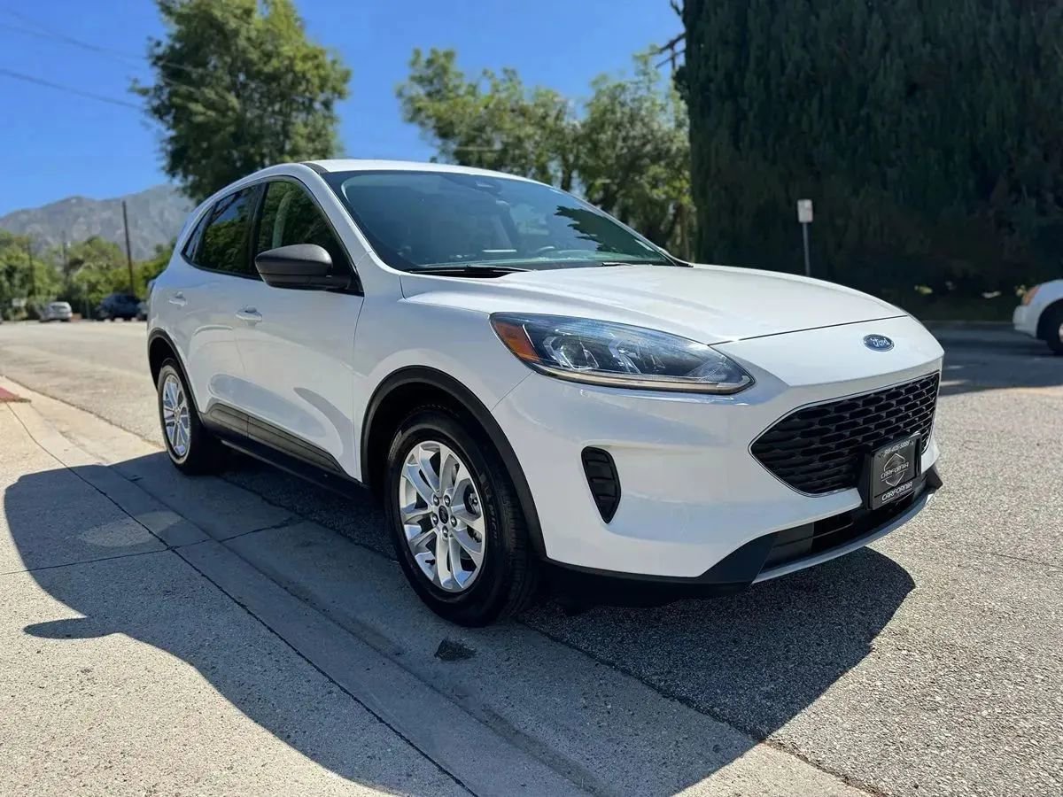 Used 2022 Ford Escape SE