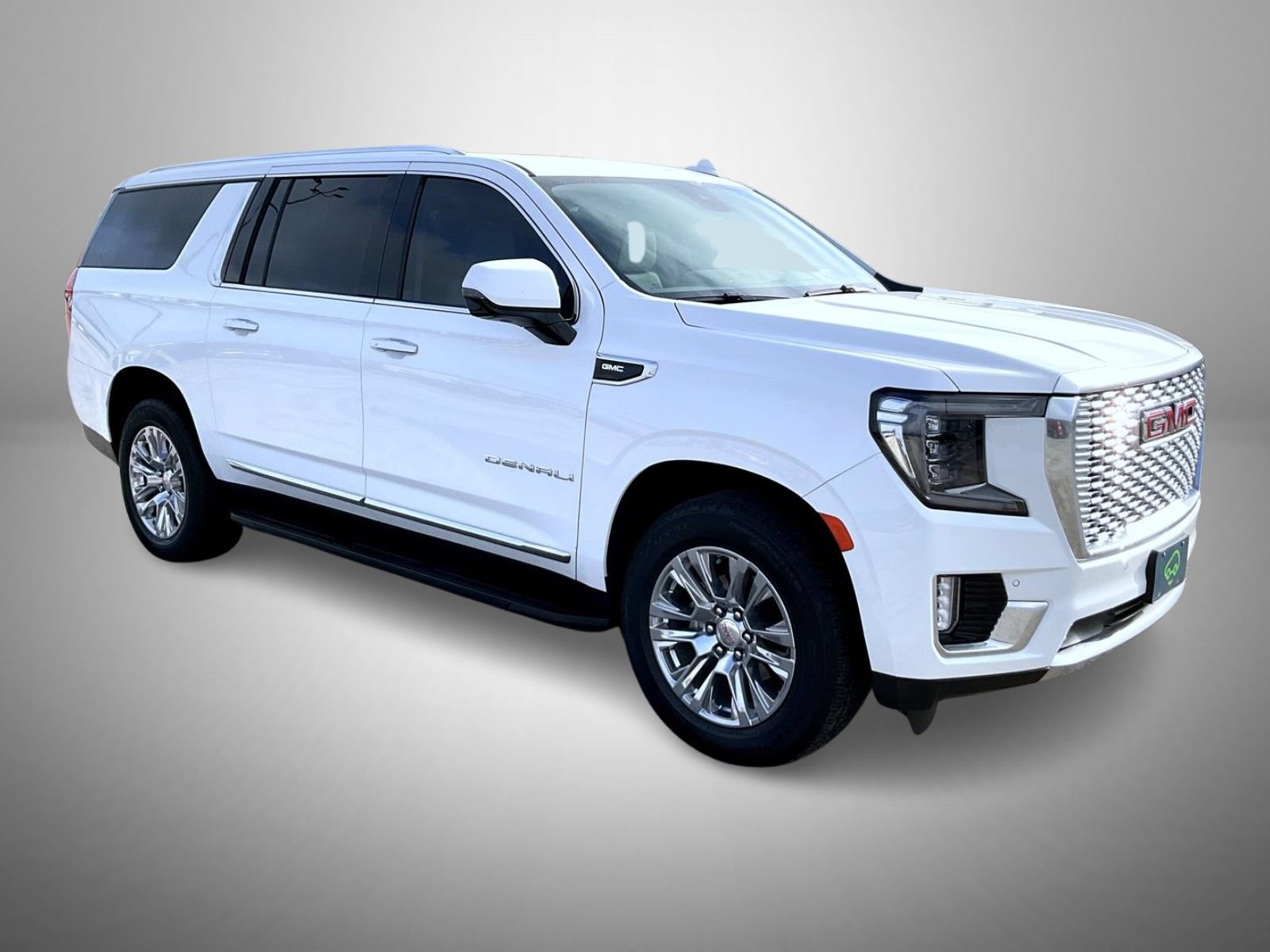 Certified 2023 GMC Yukon XL Denali AWD/4WD image 3