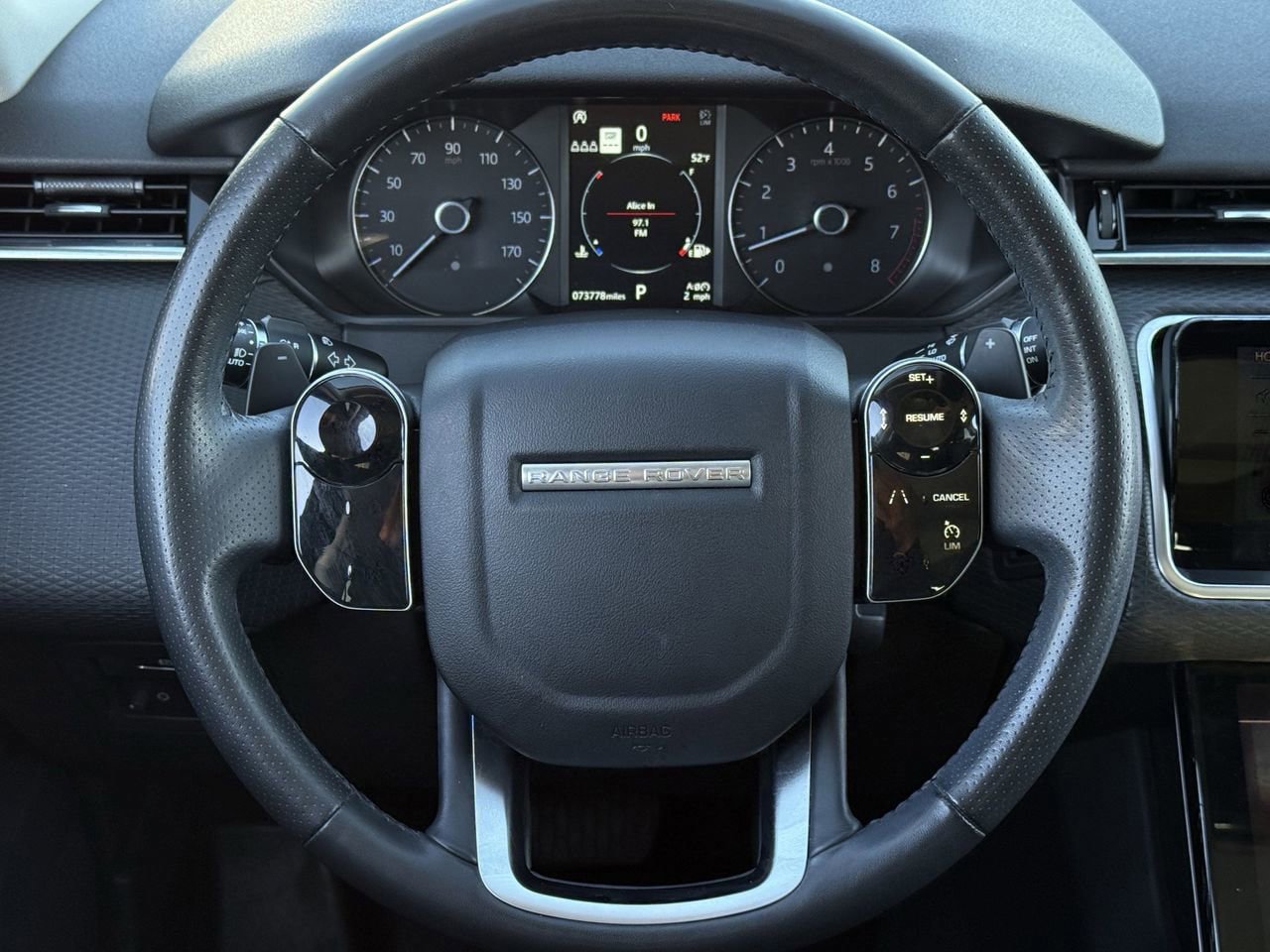 Used 2019 Land Rover Range Rover Velar S image 11