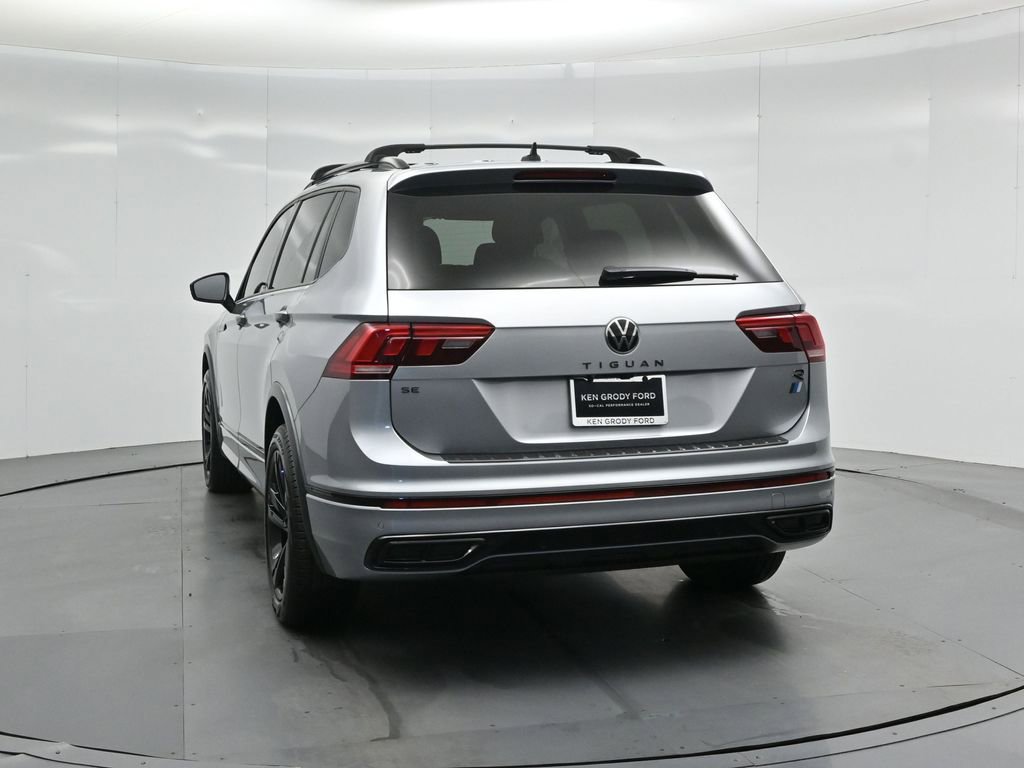 Used 2023 Volkswagen Tiguan SE R-Line image 24