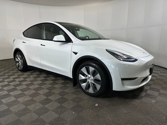 Used 2021 Tesla Model Y Long Range image 2