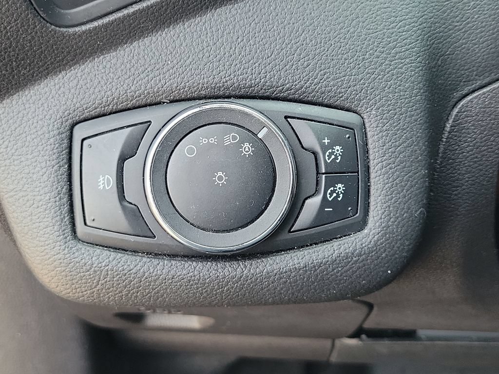 Used 2015 Ford Escape SE FWD image 20