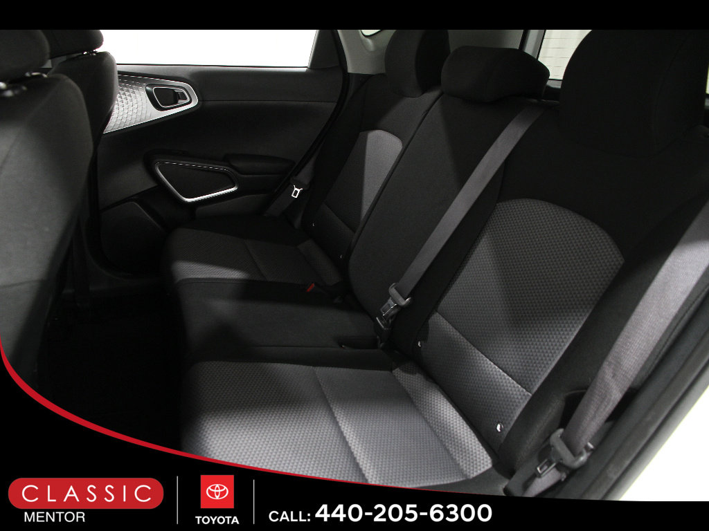 Used 2024 Kia Soul LX w/ Option Group 015 image 17