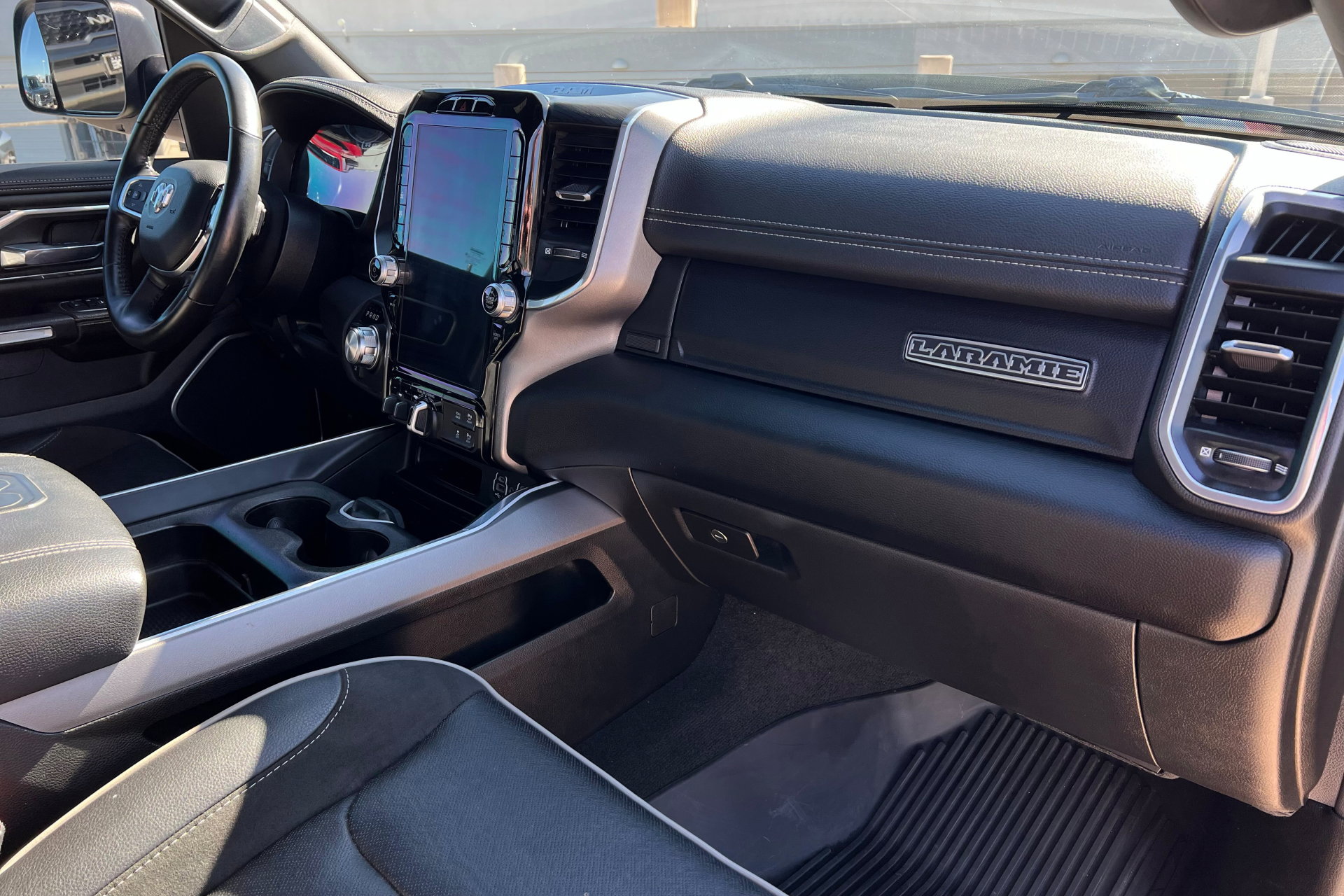 Certified 2023 RAM 1500 Laramie image 23