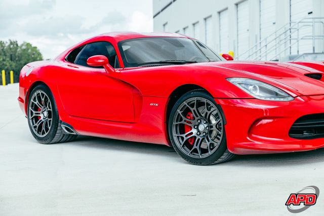 Used 2014 SRT Viper GTS w/ GTS Laguna Interior Package RWD image 39