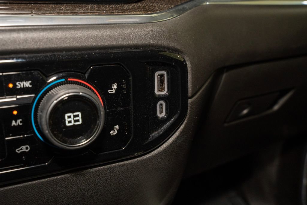 Used 2024 Chevrolet Silverado 2500 LT w/ Convenience Package image 15