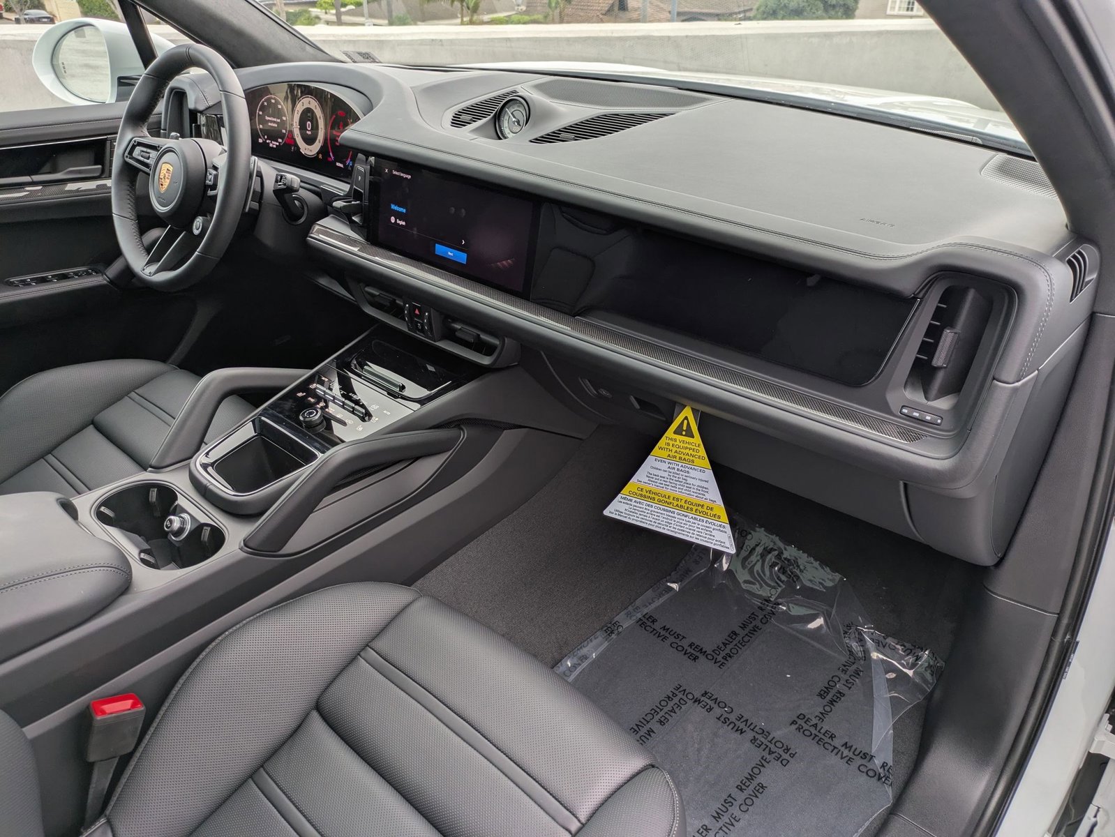 New 2025 Porsche Cayenne GTS image 26