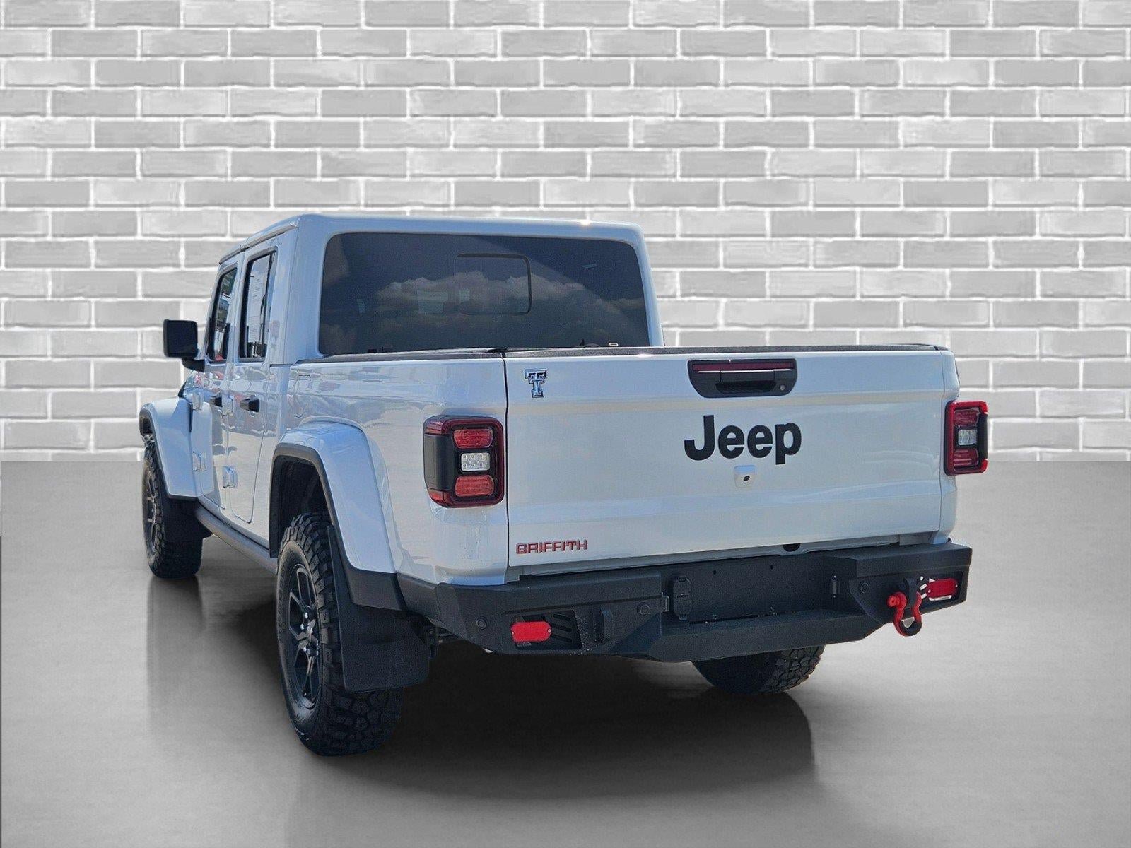 Used 2024 Jeep Gladiator Sport AWD/4WD image 7