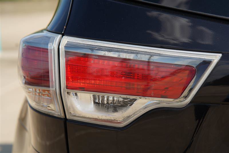 Used 2015 Toyota Highlander XLE FWD image 32