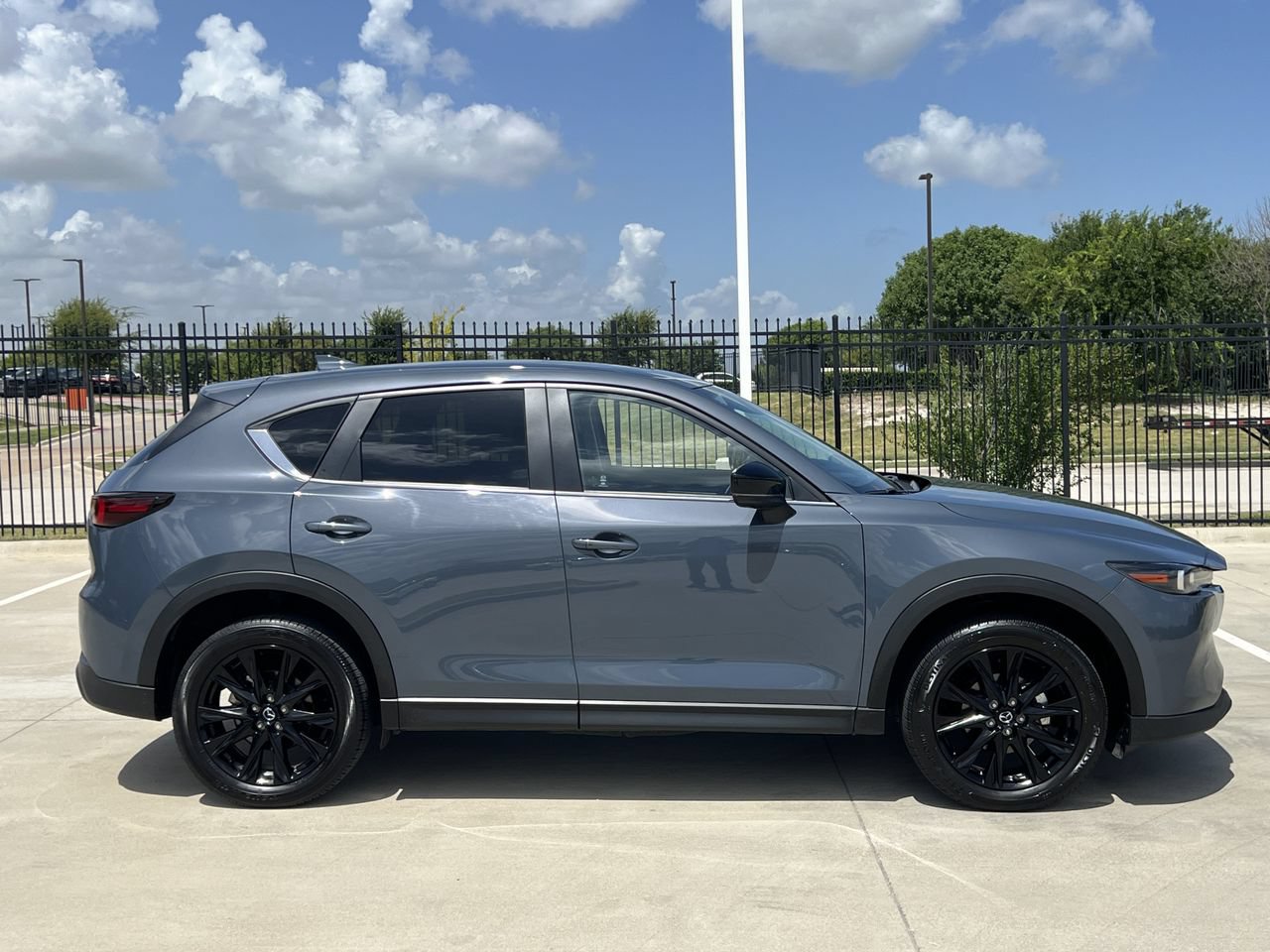 Used 2025 MAZDA CX-5 Carbon Edition AWD/4WD image 3