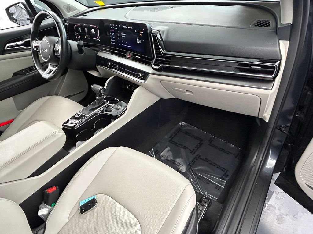 Used 2024 Kia Sportage EX image 40