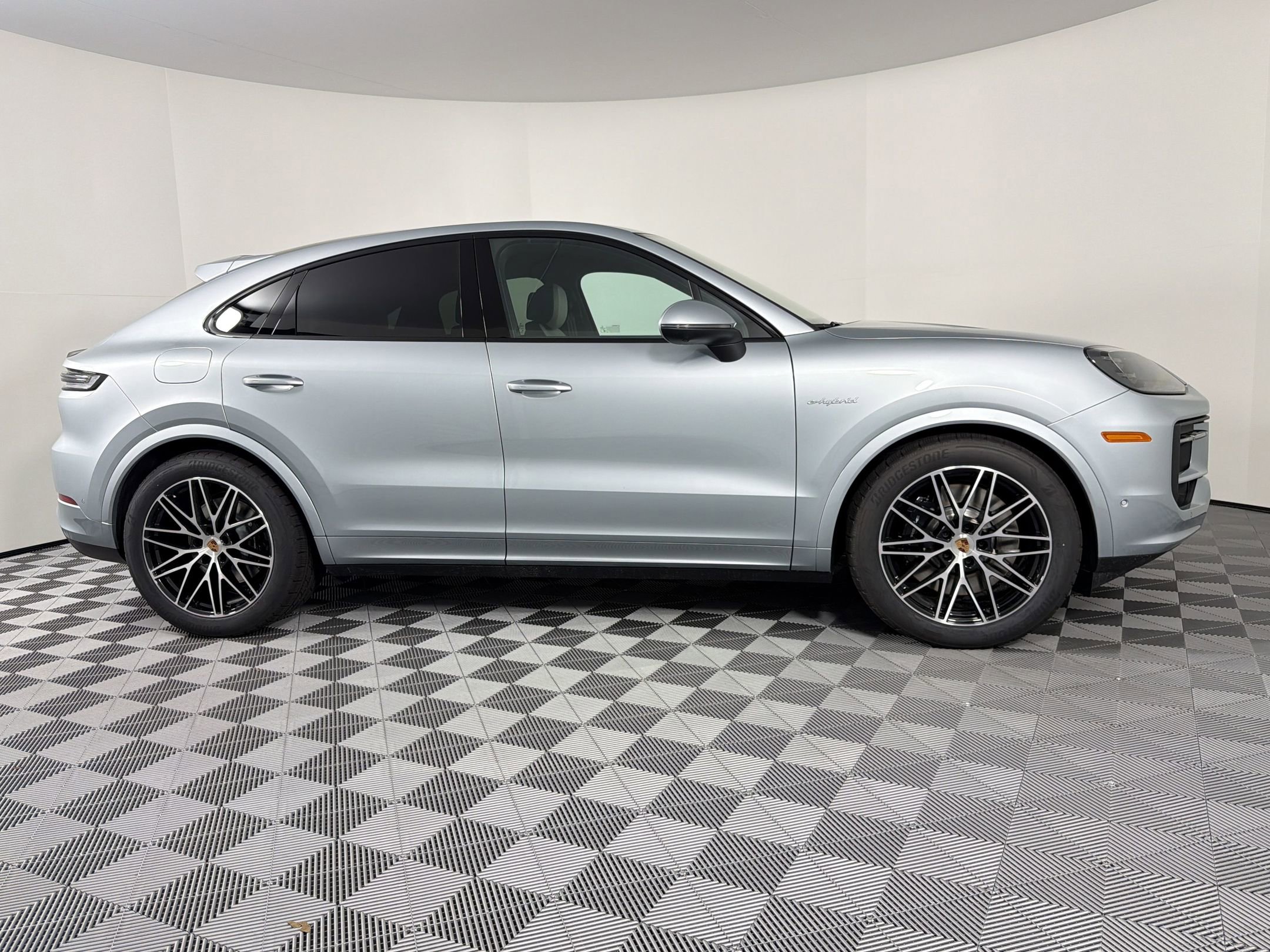 New 2026 Porsche Cayenne S AWD/4WD image 11
