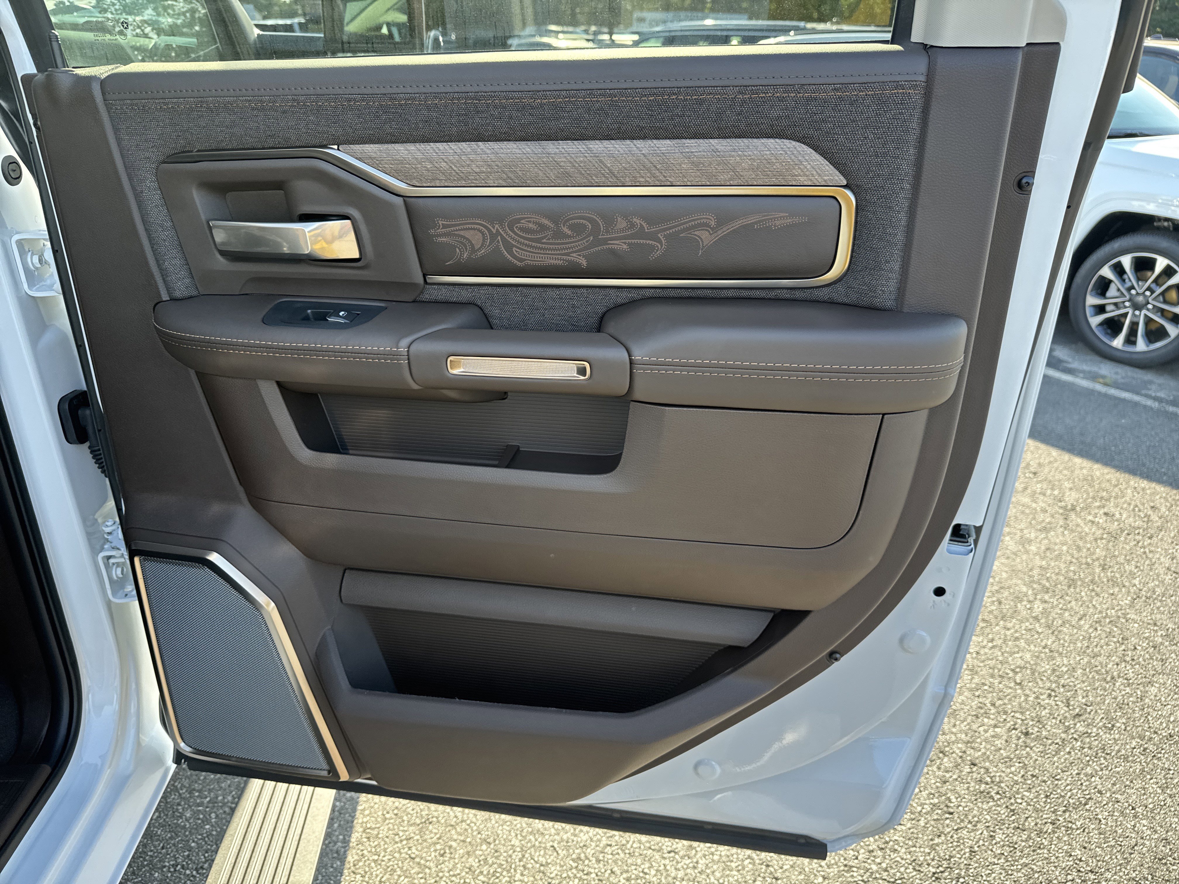 New 2026 RAM 3500 Longhorn image 22