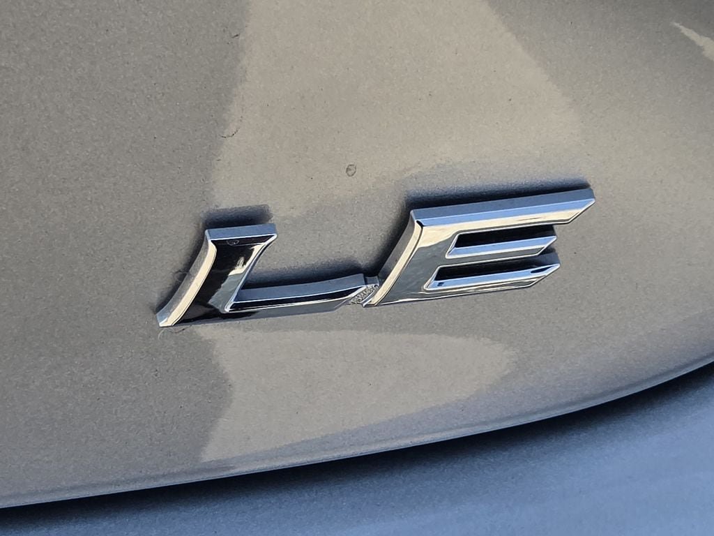 Used 2026 Toyota Camry LE w/ Convenience Package FWD image 11