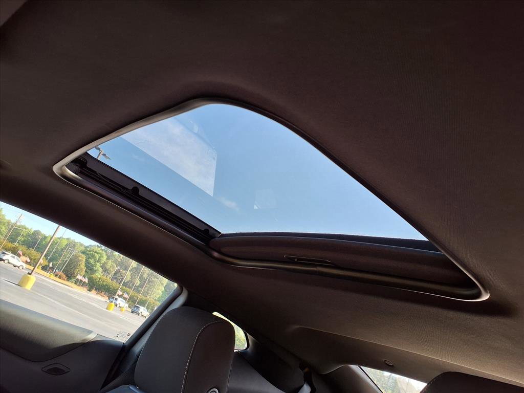 Used 2018 Chevrolet Camaro SS image 6