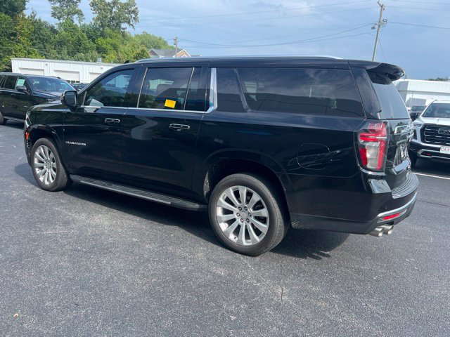 Used 2024 Chevrolet Suburban Premier AWD/4WD image 35