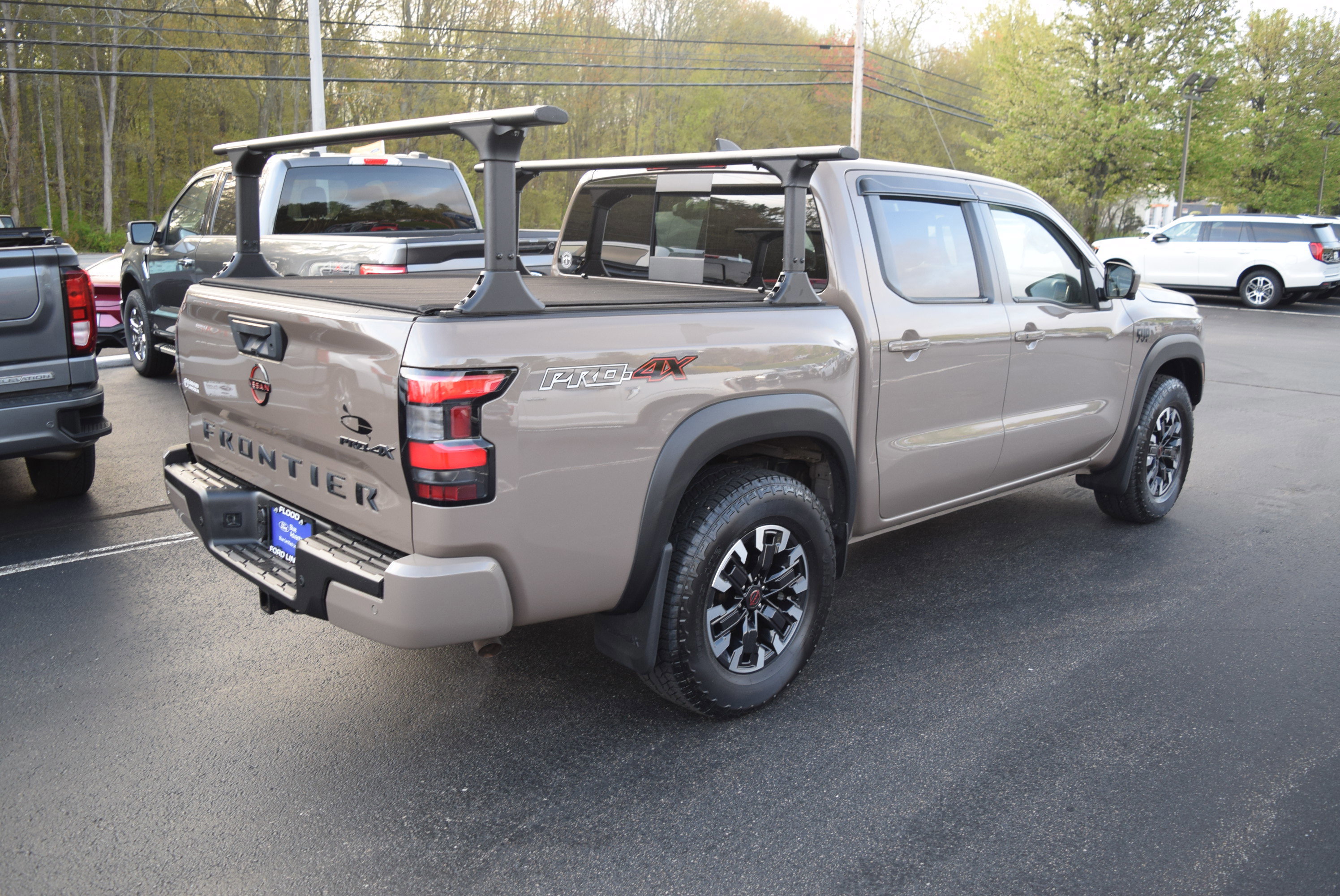 Used 2023 Nissan Frontier PRO-4X w/ Pro Convenience Package AWD/4WD image 4