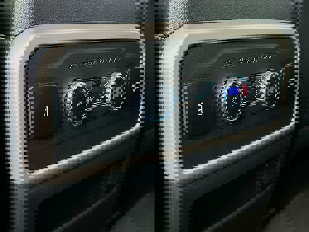 Certified 2022 Ford Expedition XLT image 13