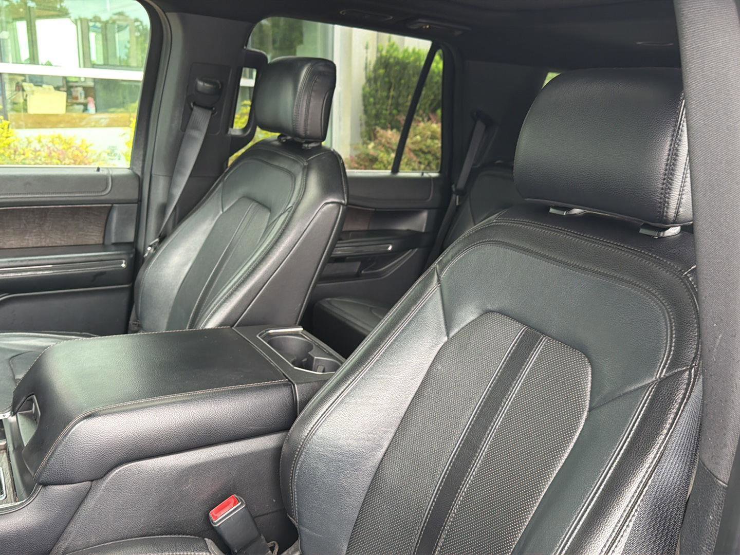 Used 2019 Ford Expedition Limited w/ Special Edition Package AWD/4WD image 33