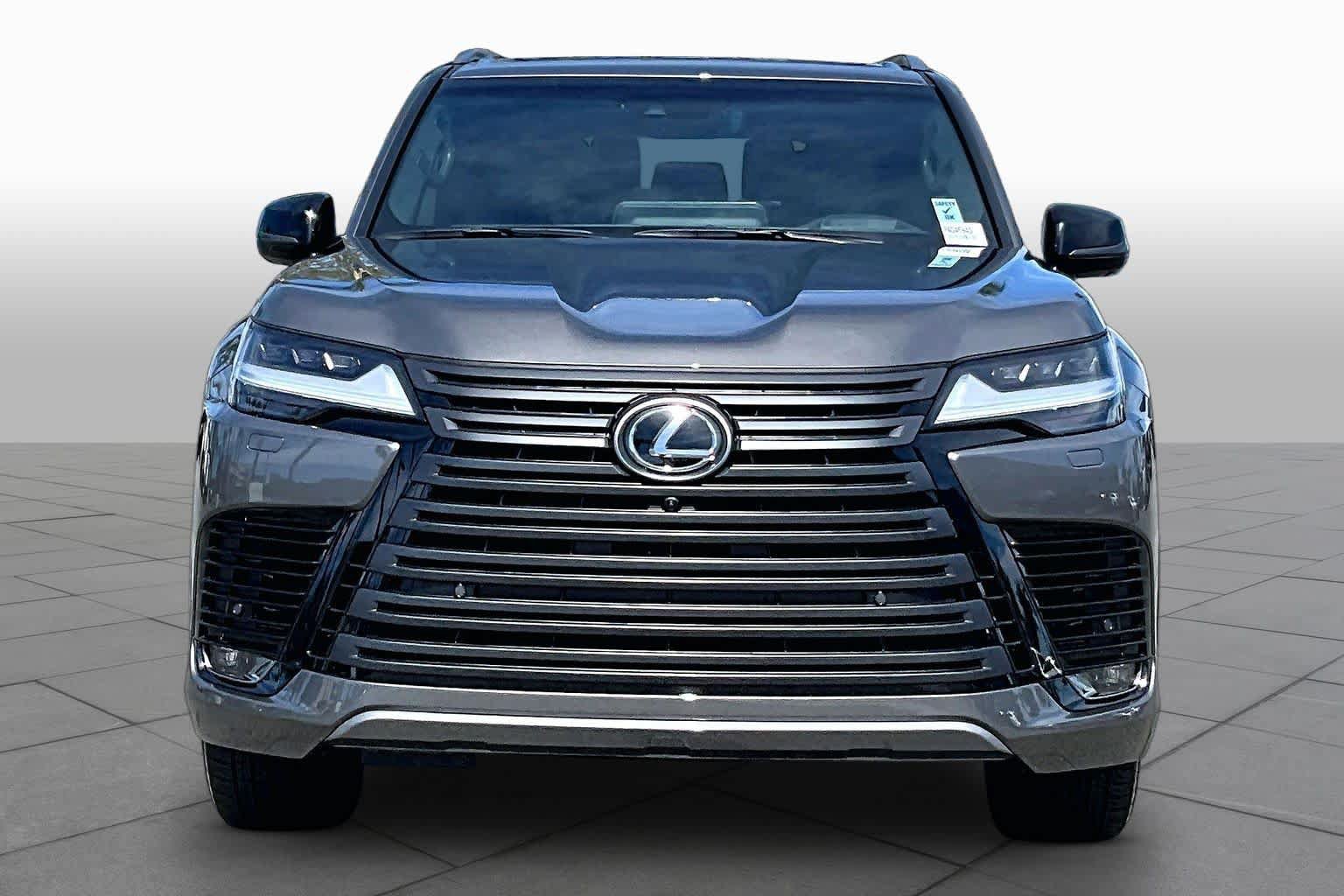 Used 2024 Lexus LX 600 4WD w/ Appearance Package image 3