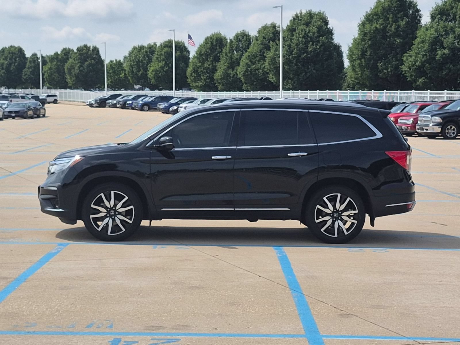 Certified 2022 Honda Pilot Touring image 9