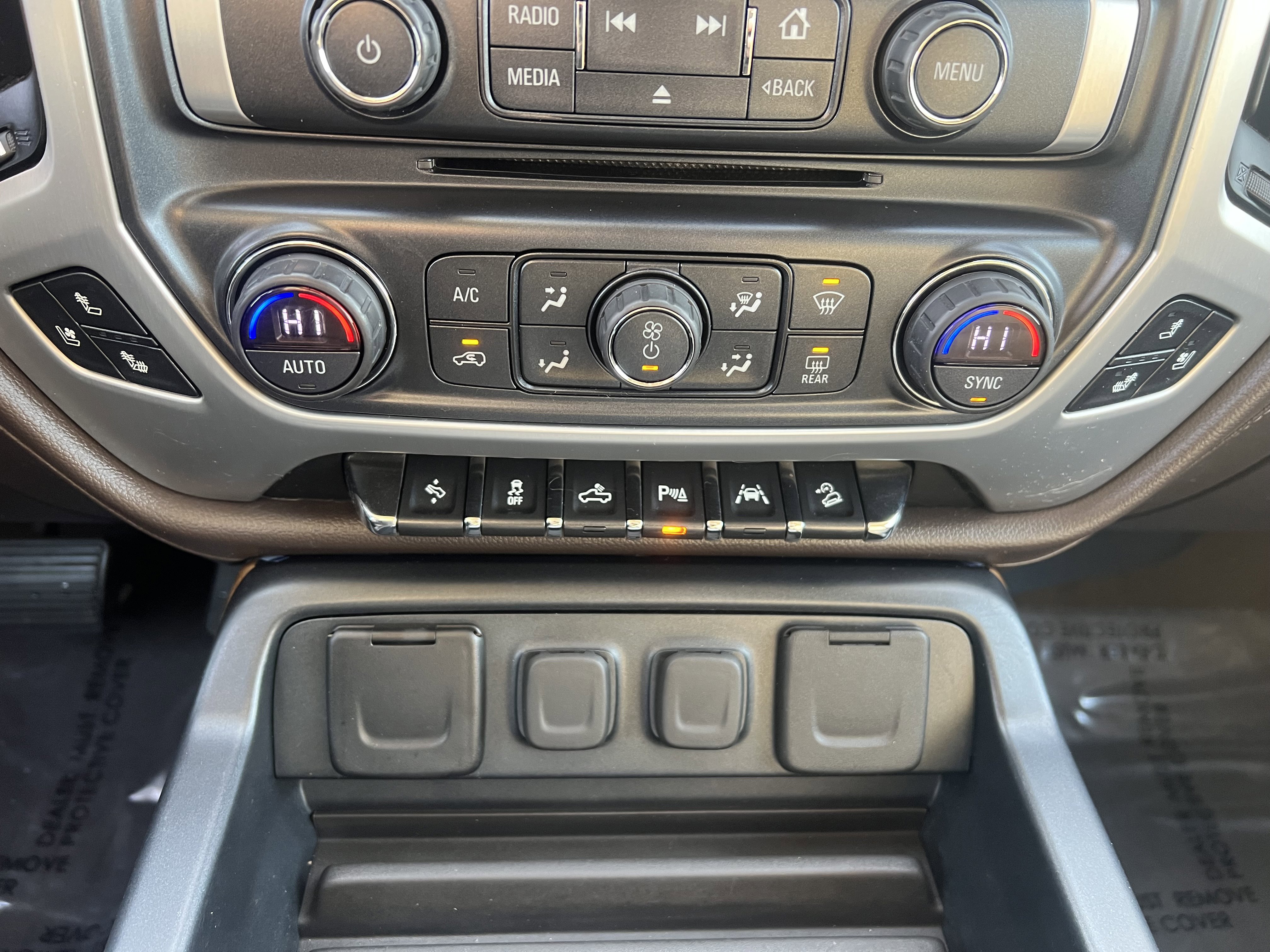 Used 2018 GMC Sierra 1500 SLT image 24