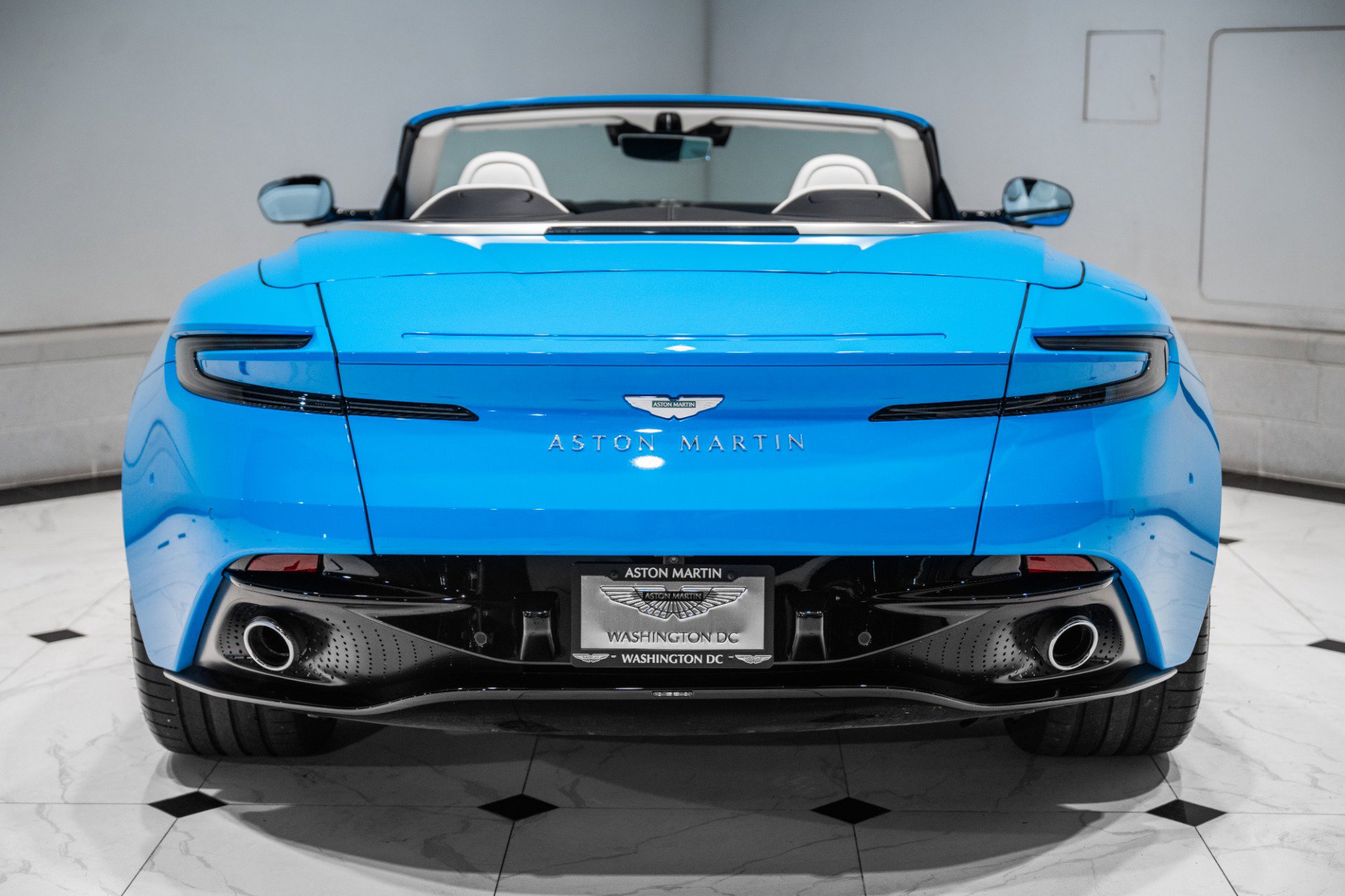 New 2025 Aston Martin DB12 Convertible image 43