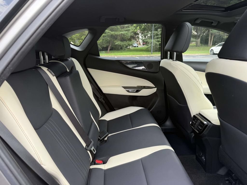 Used 2024 Lexus NX 350h AWD image 17
