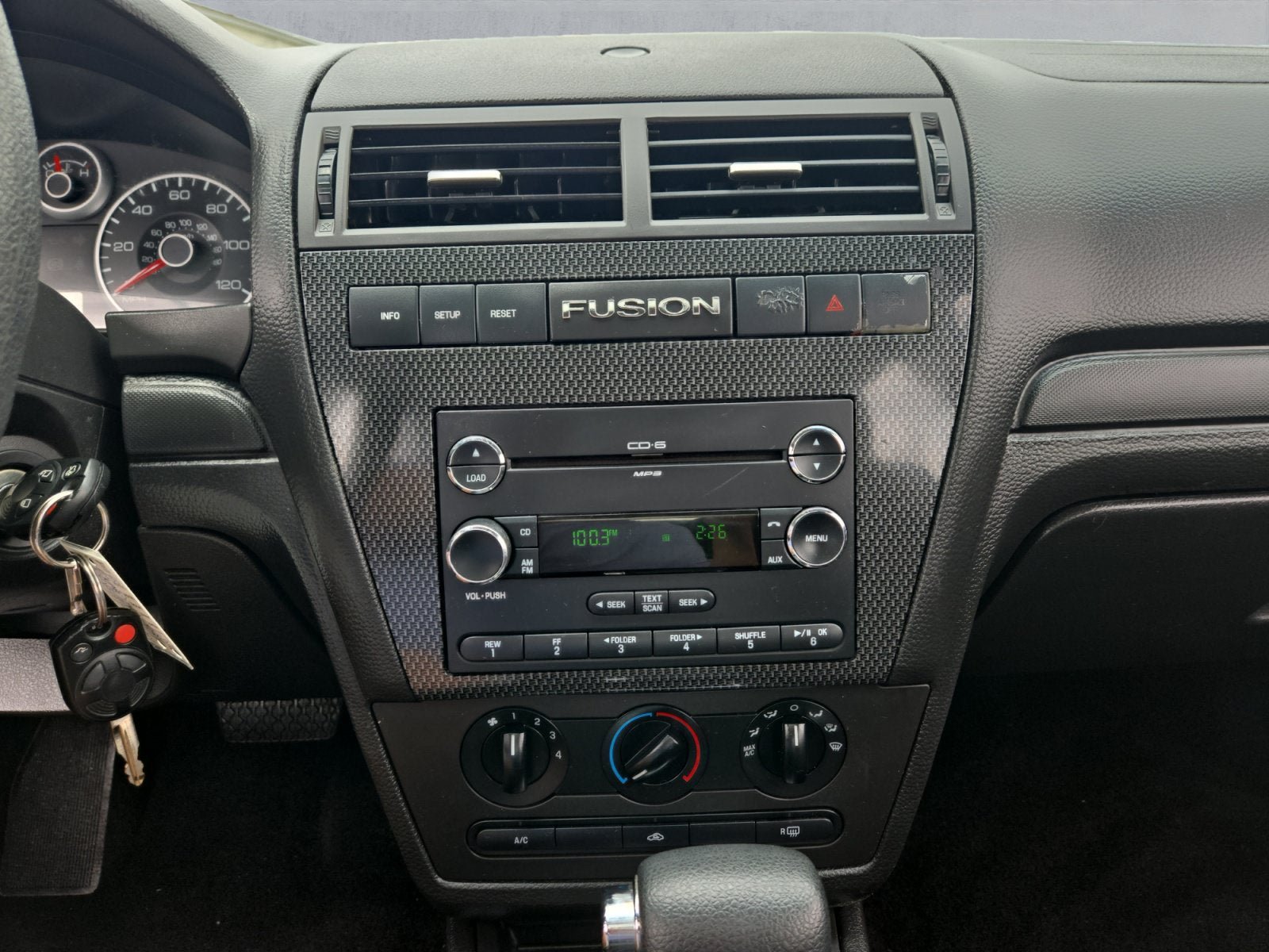Used 2009 Ford Fusion SE FWD image 17
