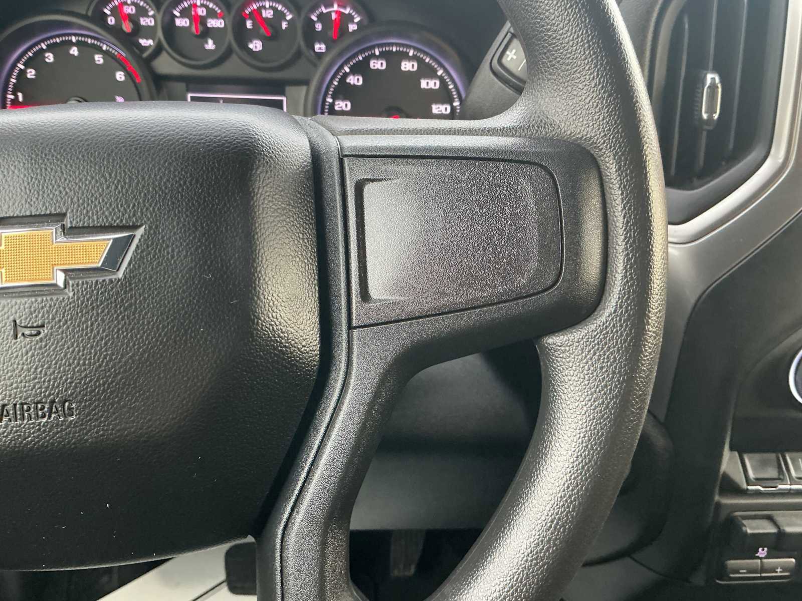 Used 2024 Chevrolet Silverado 2500 Custom w/ Custom Value Package image 11