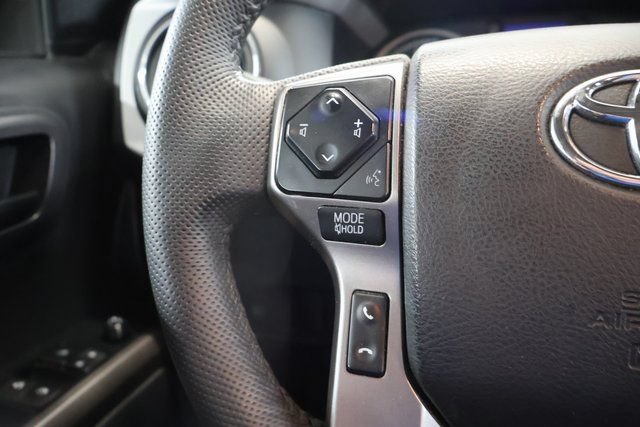 Certified 2022 Toyota Tacoma SR5 AWD/4WD image 19