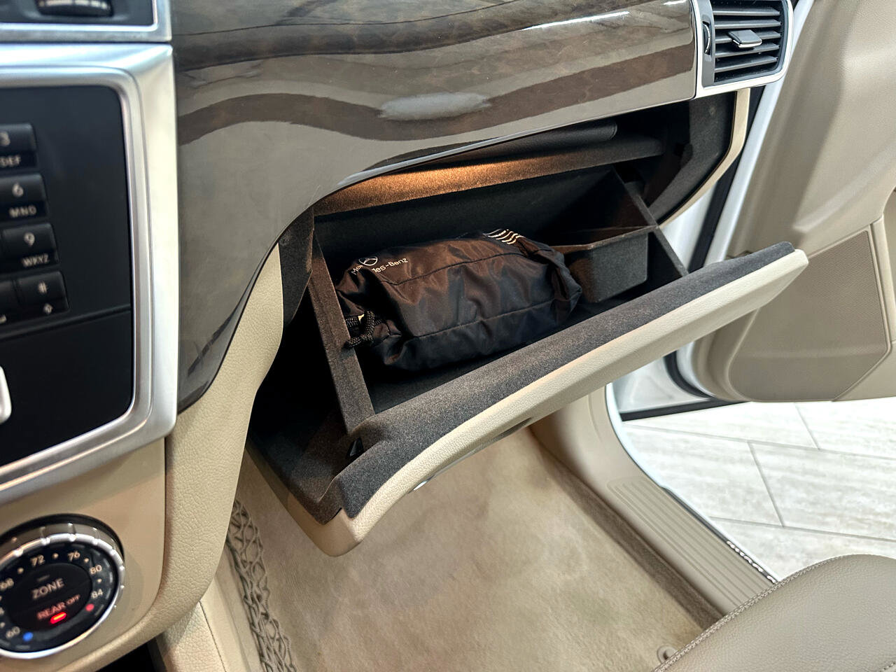 Used 2016 Mercedes-Benz GL 450 4MATIC w/ Premium I Package image 33