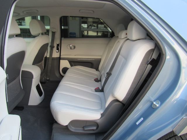 Used 2023 Hyundai Ioniq 5 Limited image 18