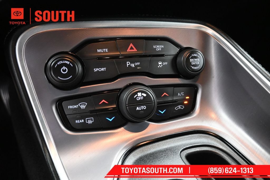 Used 2022 Dodge Challenger GT RWD image 18