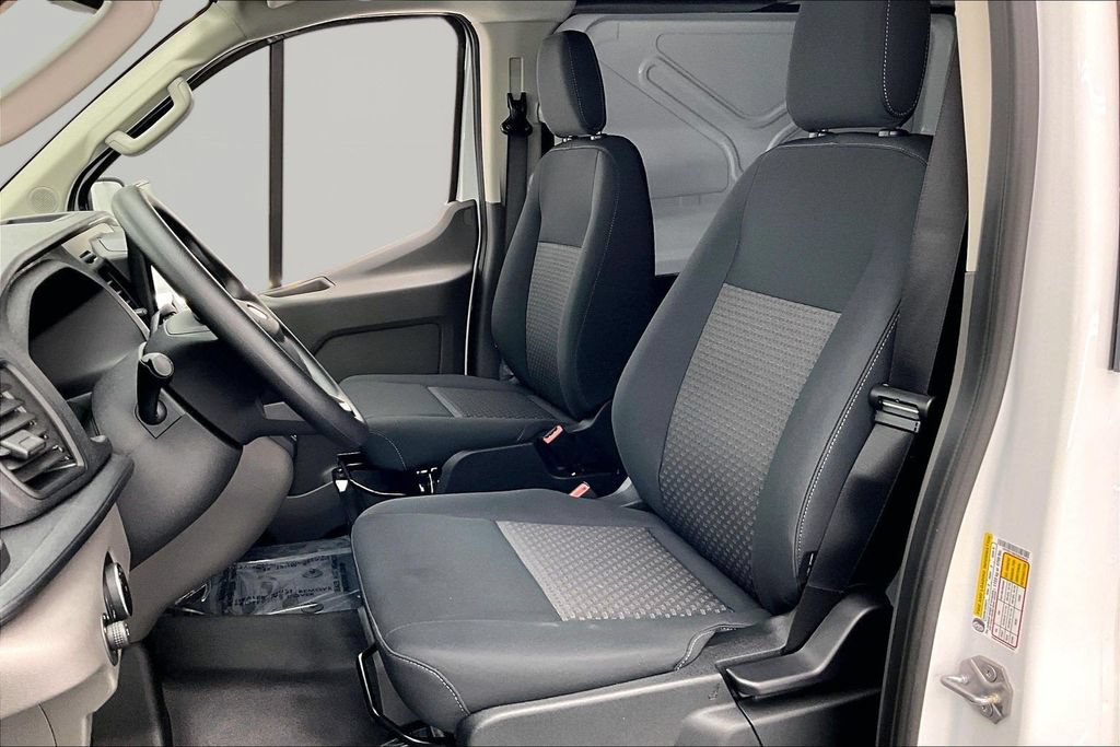 Used 2026 Ford Transit 150 Low Roof RWD image 25