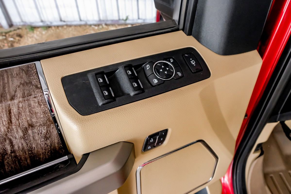 Used 2017 Ford F250 Lariat w/ Lariat Ultimate Package AWD/4WD image 44