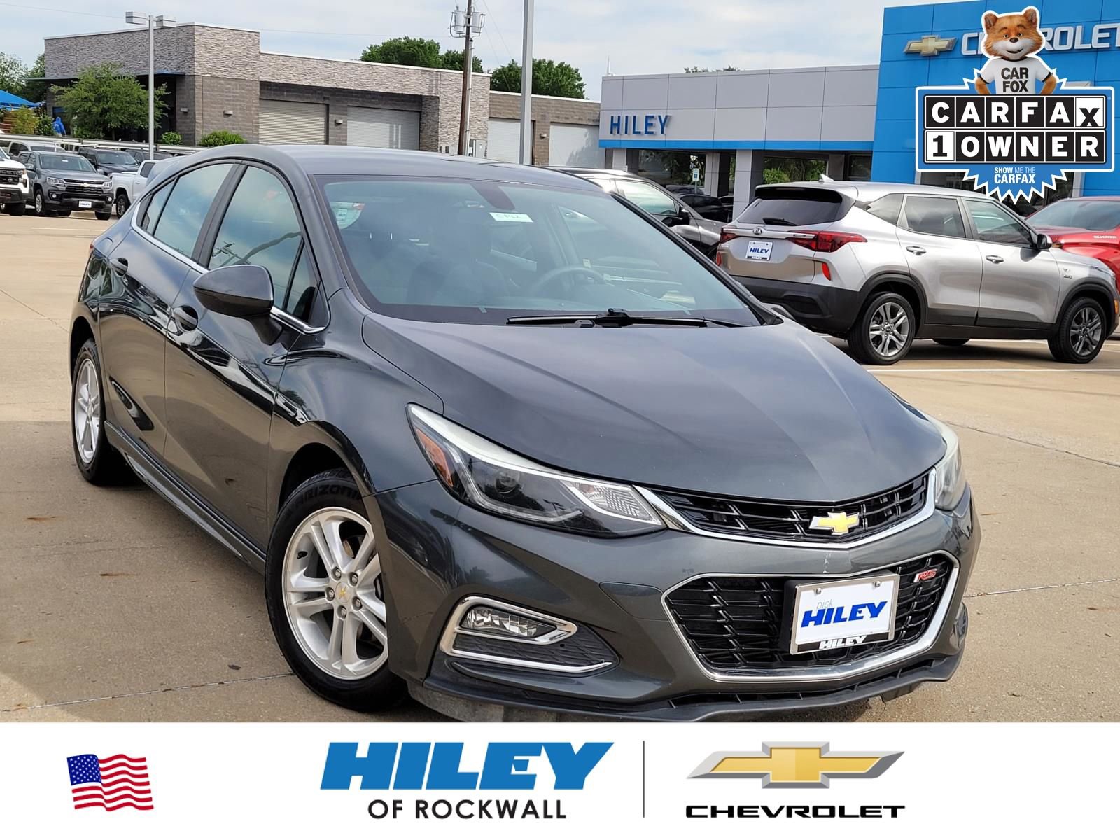 Used 2018 Chevrolet Cruze LT w/ Convenience Package FWD image 1