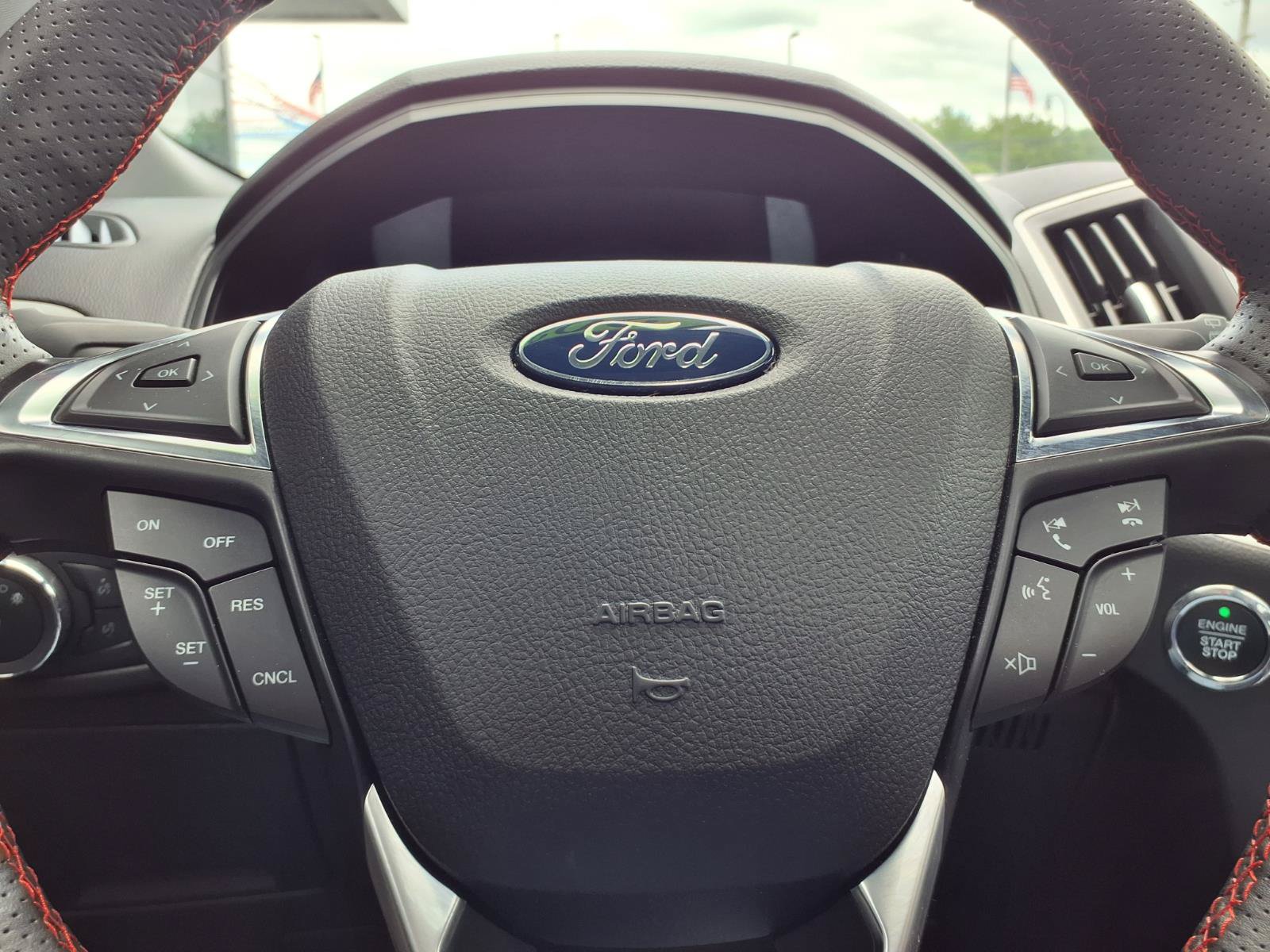 Used 2024 Ford Edge ST-Line AWD/4WD image 16
