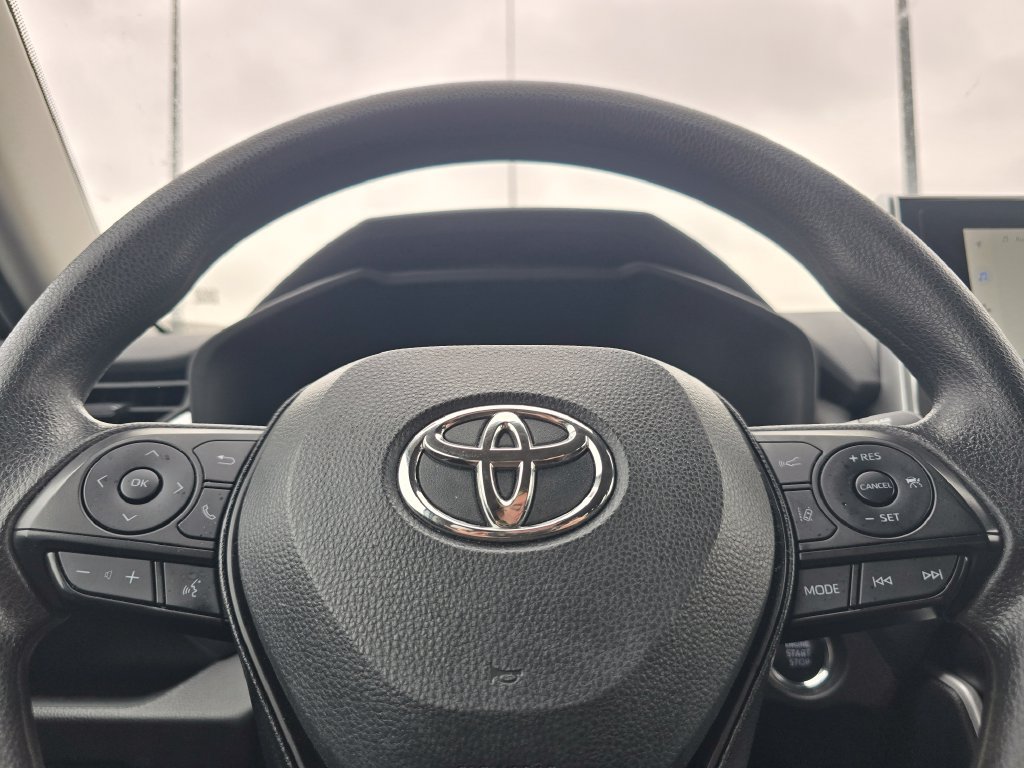 Certified 2025 Toyota RAV4 XLE AWD/4WD image 26