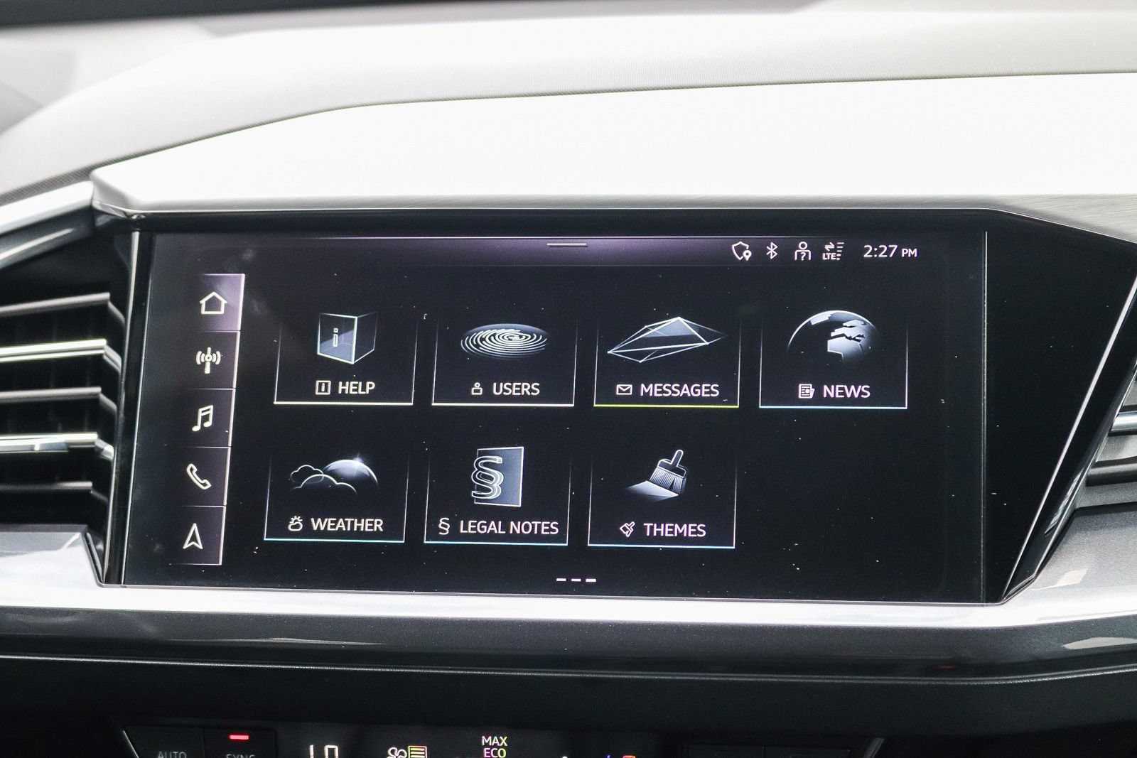 Certified 2023 Audi Q4 e-tron Premium Plus w/ Premium Plus AWD/4WD image 15