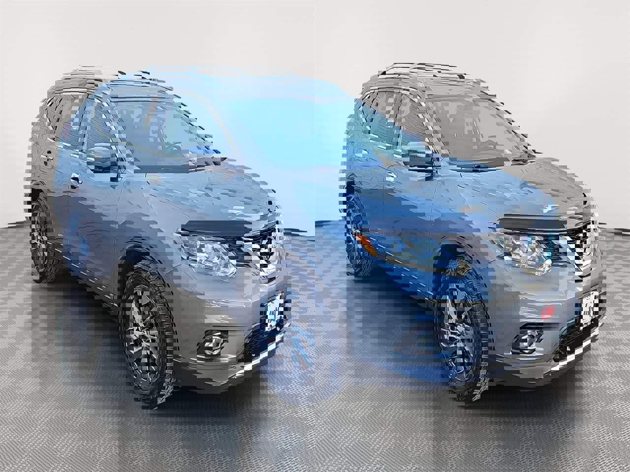 Used 2016 Nissan Rogue SL w/ SL Premium Package image 3