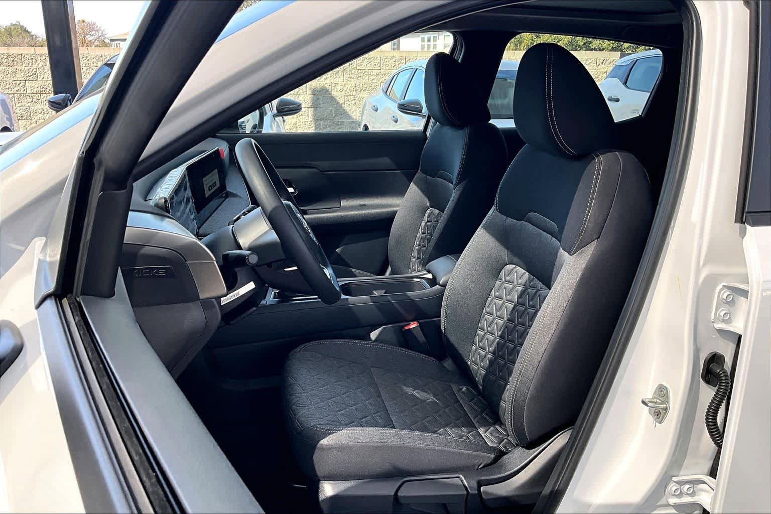 New 2026 Nissan Kicks SV image 15