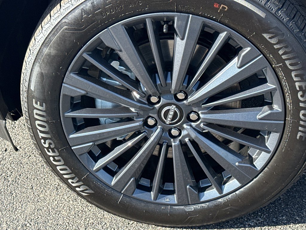 New 2026 Nissan Pathfinder SL image 9