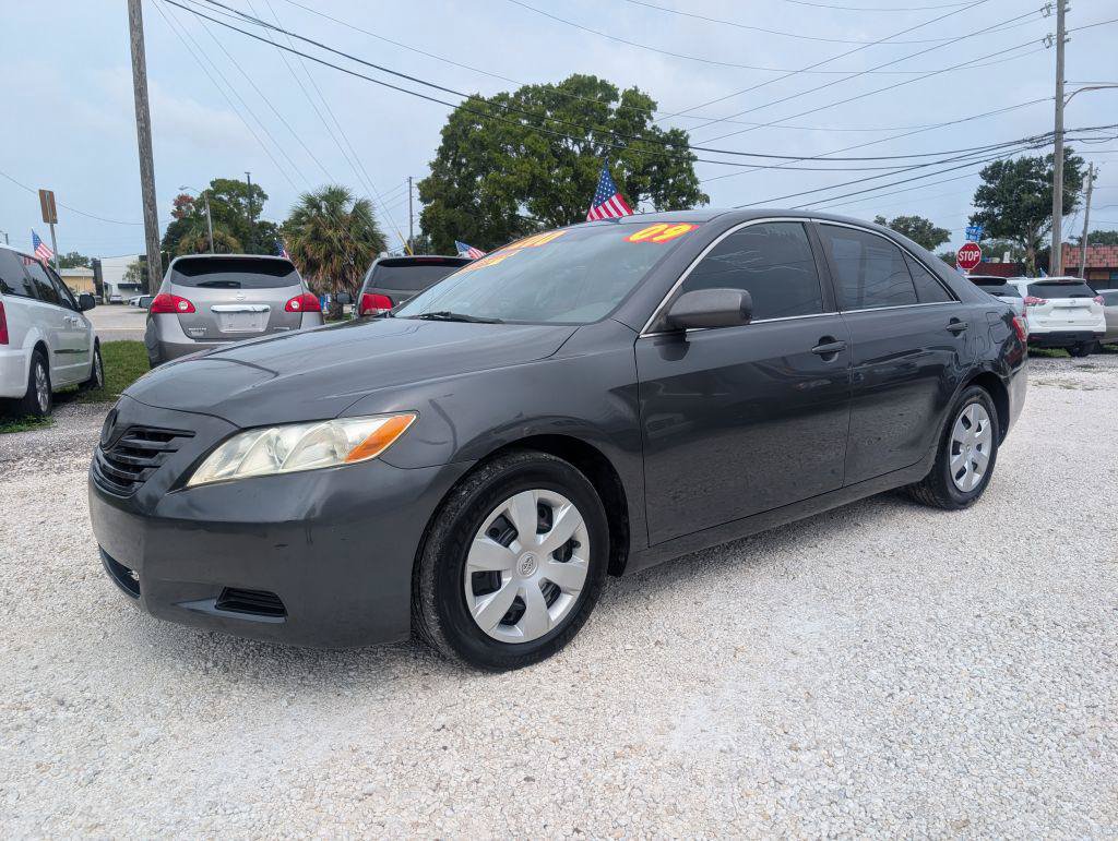 Used 2009 Toyota Camry SE FWD image 3