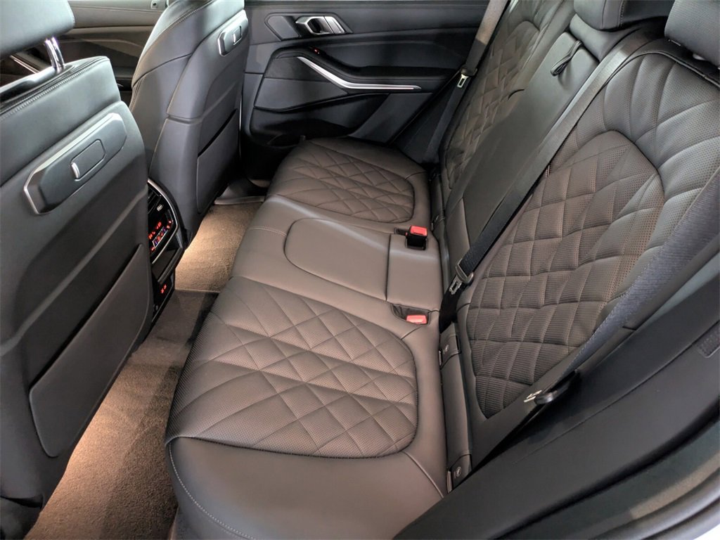 New 2026 BMW X5 sDrive40i image 7