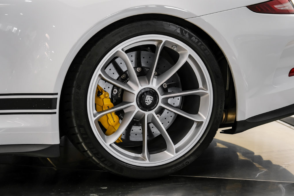 Used 2016 Porsche 911 R RWD image 60