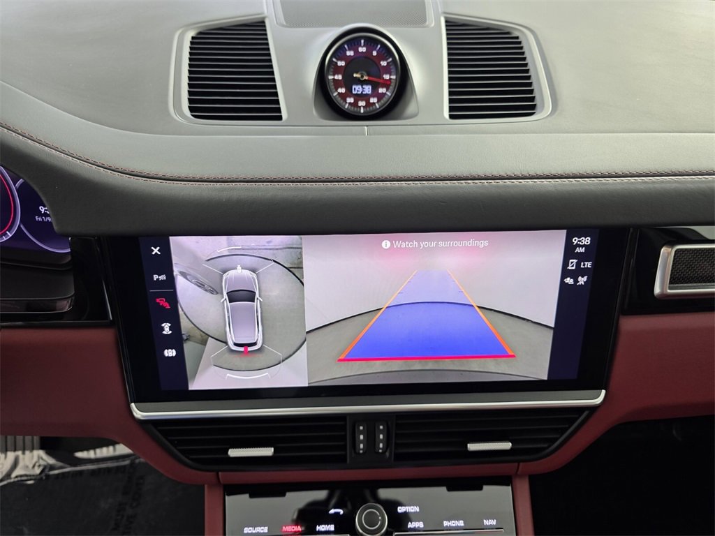 Used 2023 Porsche Cayenne Turbo image 24